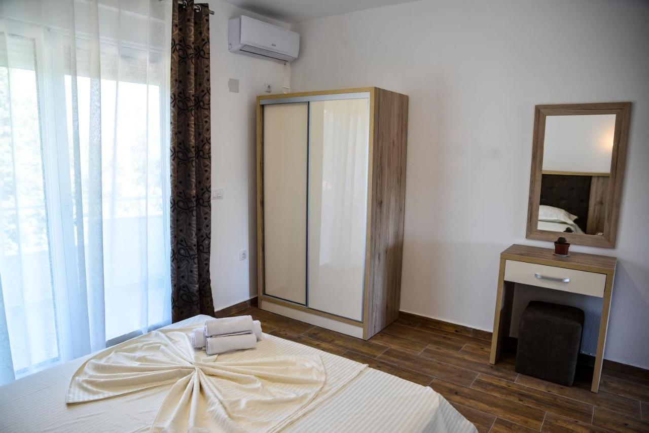 Casa Sinani Hotel Улцин Екстериор снимка