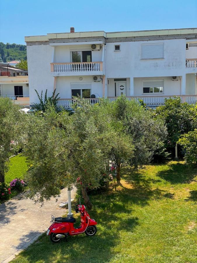 Casa Sinani Hotel Улцин Екстериор снимка