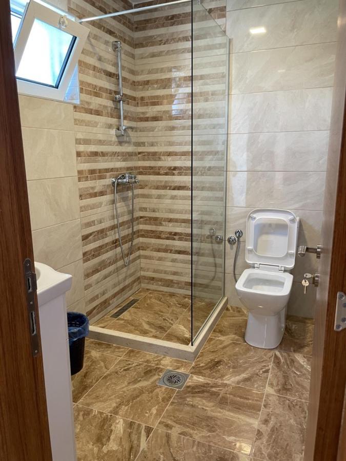 Casa Sinani Hotel Улцин Екстериор снимка