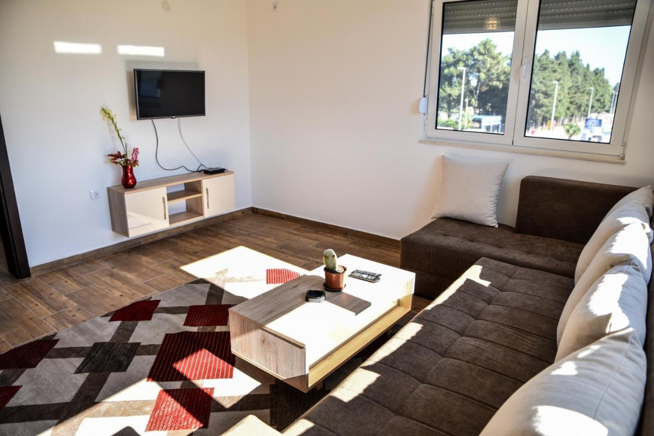 Casa Sinani Hotel Улцин Екстериор снимка