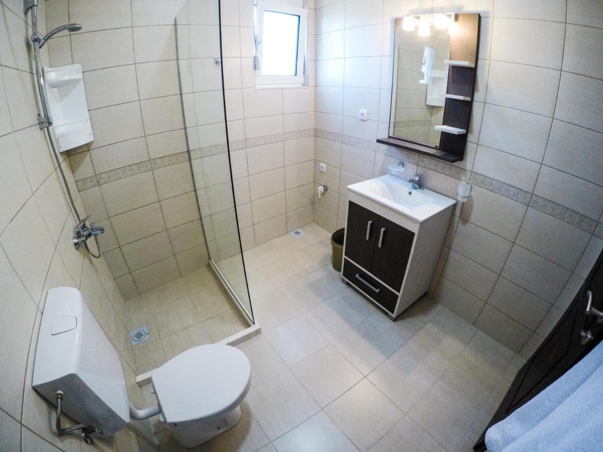 Casa Sinani Hotel Улцин Екстериор снимка