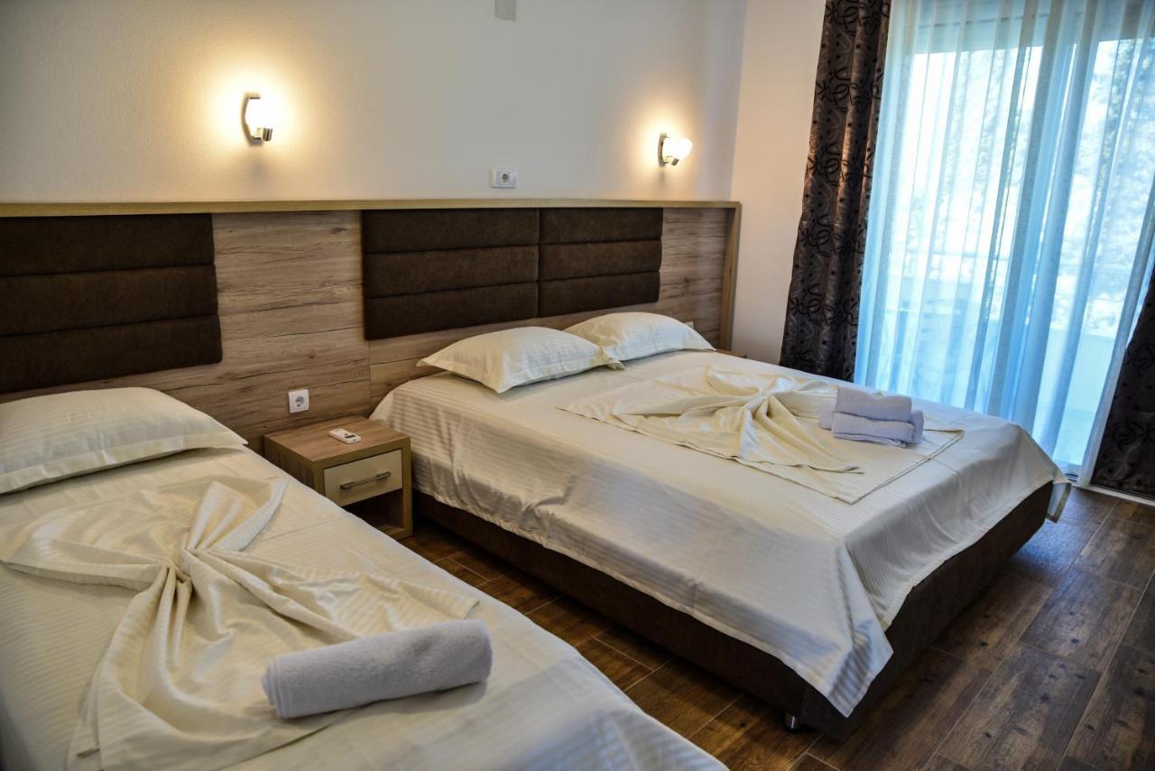 Casa Sinani Hotel Улцин Екстериор снимка
