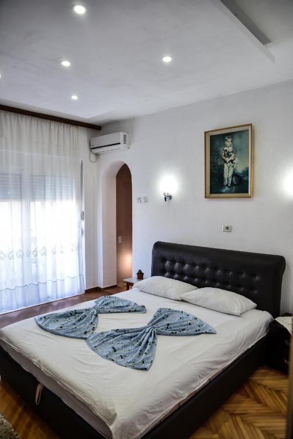 Casa Sinani Hotel Улцин Екстериор снимка