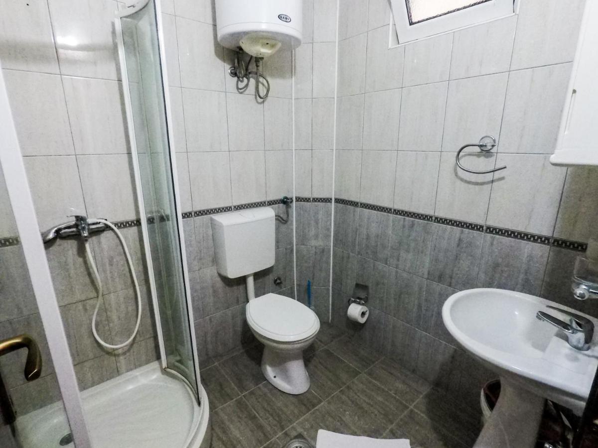 Casa Sinani Hotel Улцин Екстериор снимка