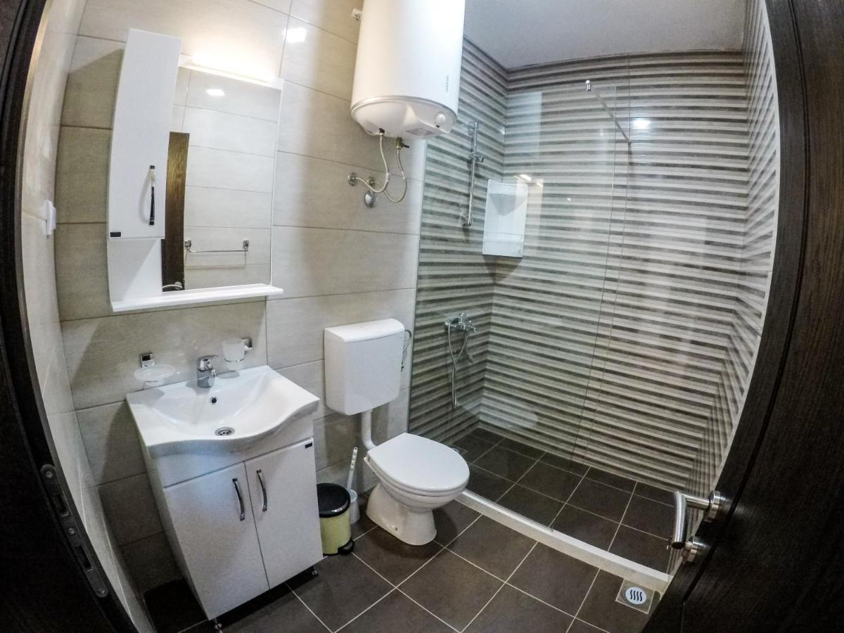 Casa Sinani Hotel Улцин Екстериор снимка
